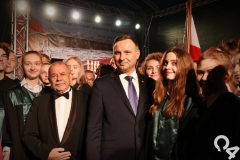 1539895950_87628519_org